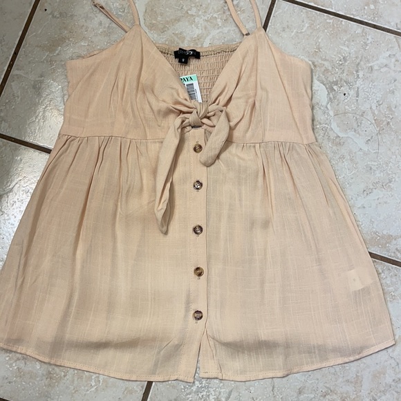 Top - Picture 3 of 7